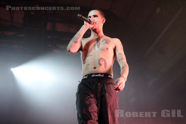 SLOWTHAI - 2019-10-31 - PARIS - Grande Halle de La Villette - Nef - 